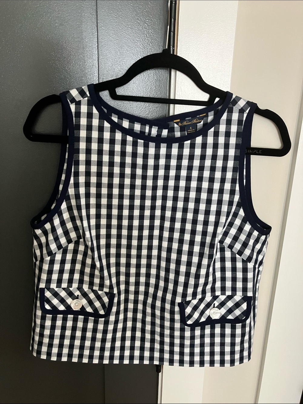 Brooks Brothers  Crop Shell Top in BlackNavy  and White